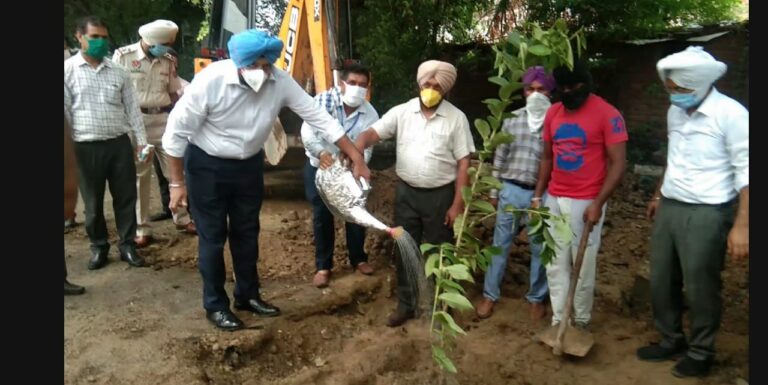 ਹਰ ਮਨੁੱਖ ਲਗਾਵੇ ਇਕ ਰੁੱਖ-ਜਿਲ੍ਹਾ ਤੇ ਸੈਸ਼ਨ ਜੱਜ (2)