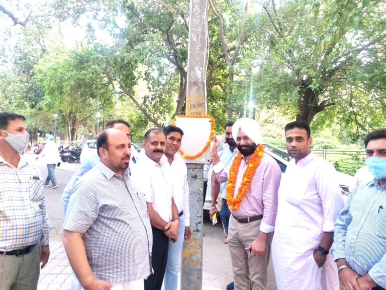 c33b346e-a562-434e-832f-071f9785ba85